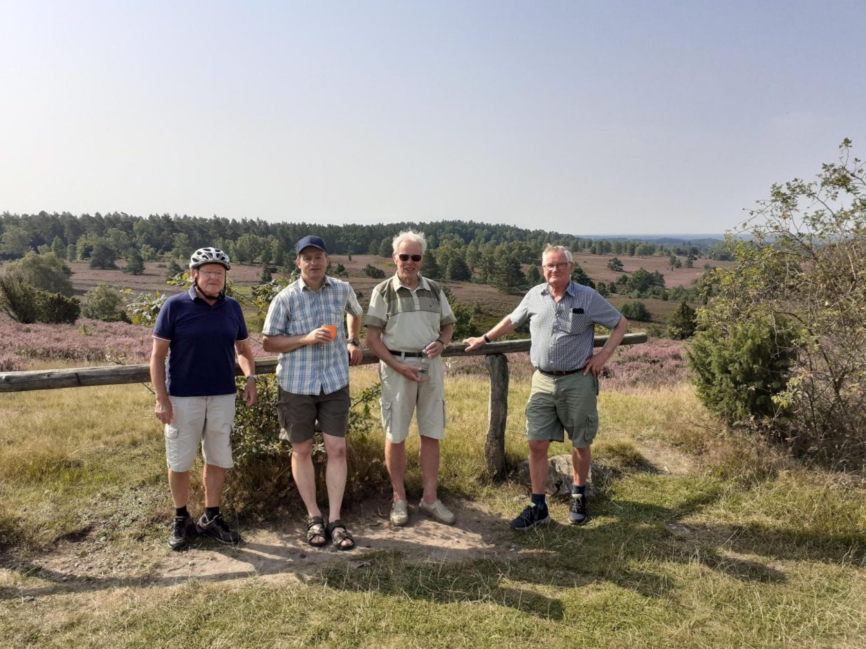 Vier Männer am Totengrund Vier Männer am Totengrund
