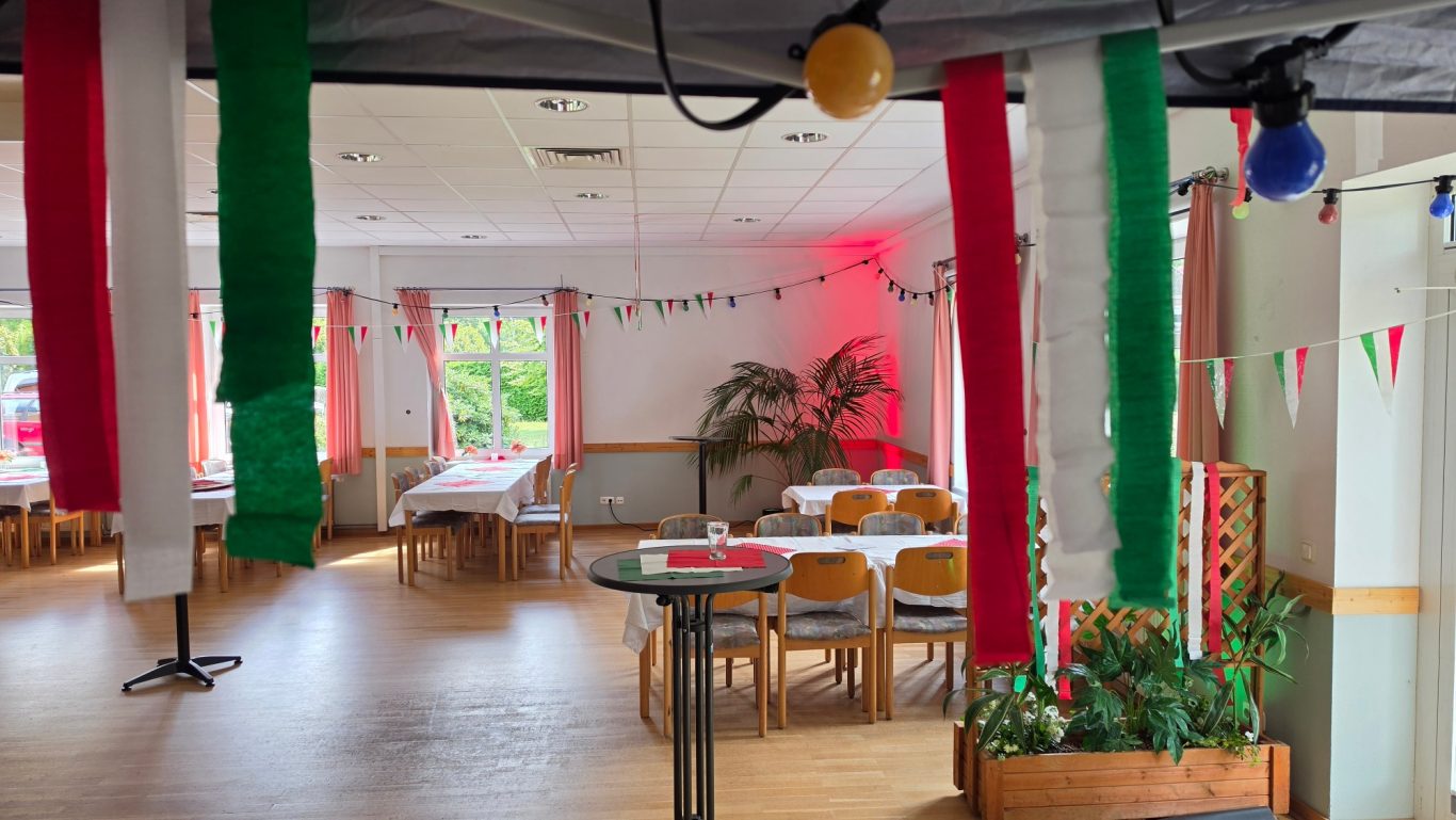 Geschmückter Saal "Bella Italia" Geschmückter Saal "Bella Italia"