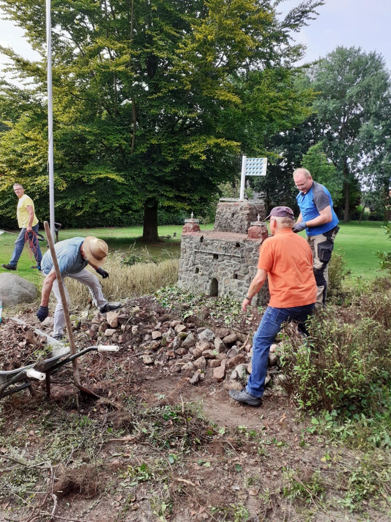 Men at Work 6 Men at Work 6